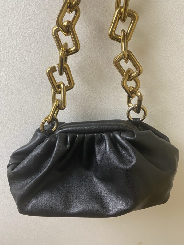 Μαύρο Clutch Bag με Chunky Chain Μεταχειρισμένο